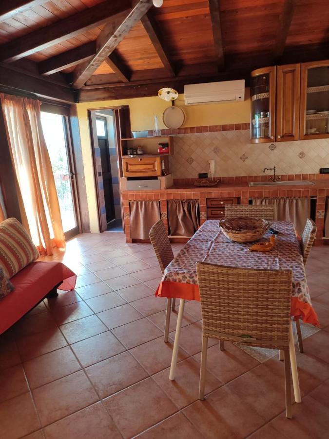 Villa In Vetro كاستيلاّماري ديل غو المظهر الخارجي الصورة