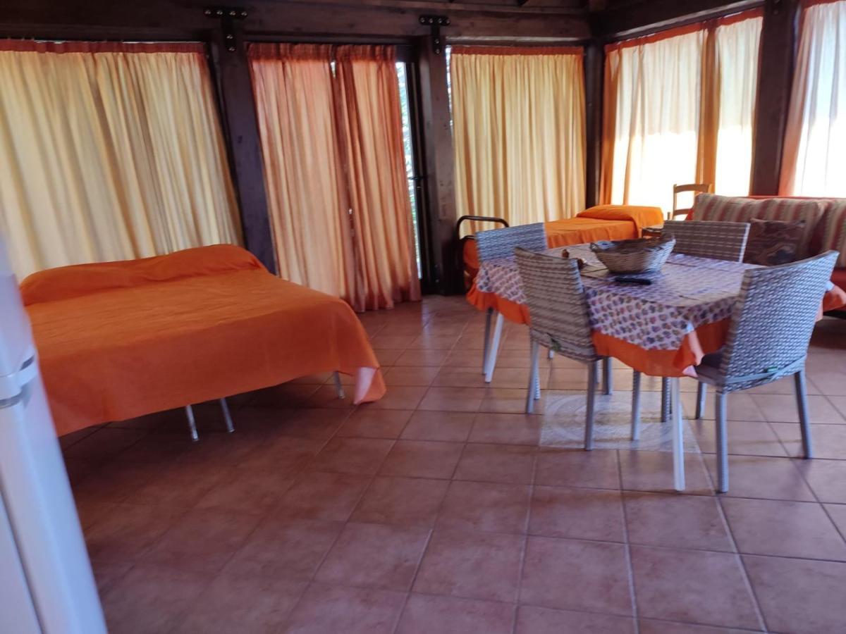 Villa In Vetro كاستيلاّماري ديل غو المظهر الخارجي الصورة